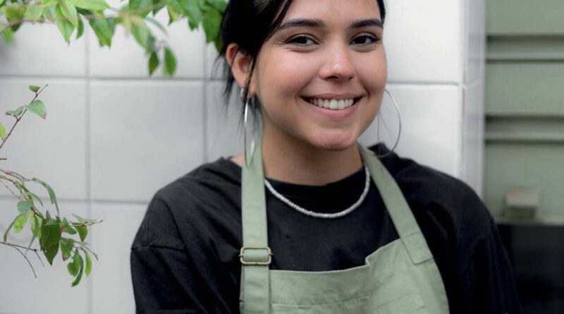 Chef brasileira Bia Salles assume confeitaria de renomado restaurante com três estrelas Michelin